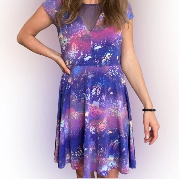 Kimchi Blue Soft Purple A-line Deep V Mesh Crewneck Mini Dress Size S - Picture 2 of 6